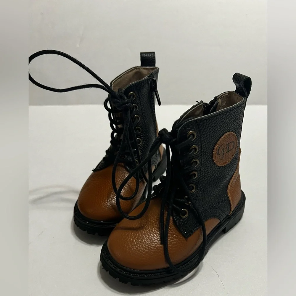 glitter dirt boots Size 2+ Black & Brown Zipper Closure & Ties